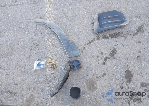 2014 Jeep Cherokee Latitude z USA, uszkodzony, nr VIN 1C4PJMCS5EW247986